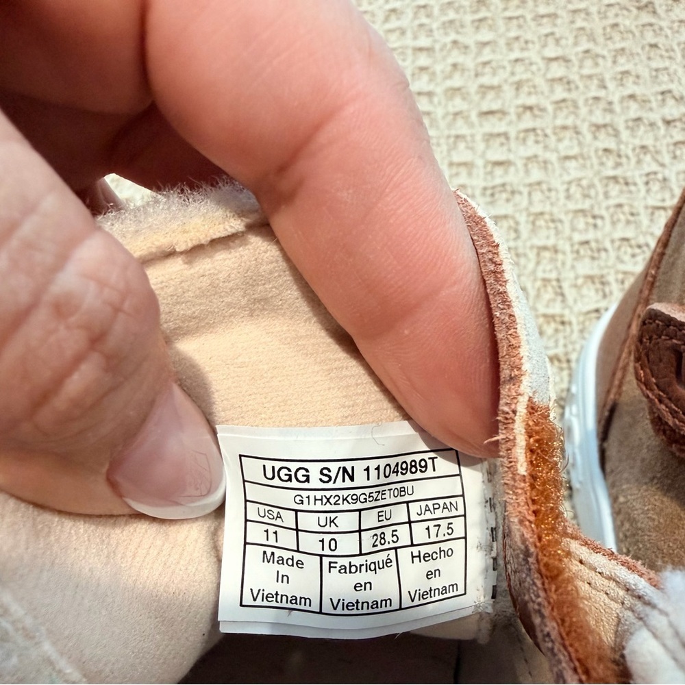 UGG Kids Chestnut Brown Leather & Suede Velcro Boots - Picture 5 of 5